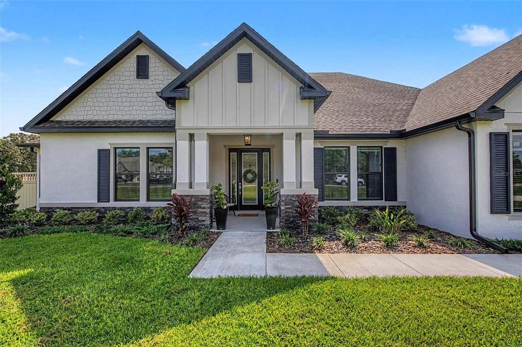 Photo of 17422 Nokota Avenue, Hudson, FL 34667 (MLS # TB8534327)