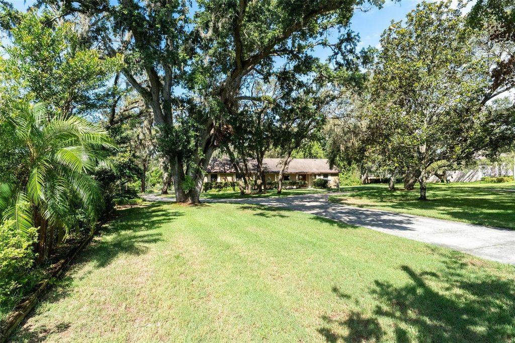 Photo of 11307 Sandpine Road, Riverview, FL 33569 (MLS # TB8396946)