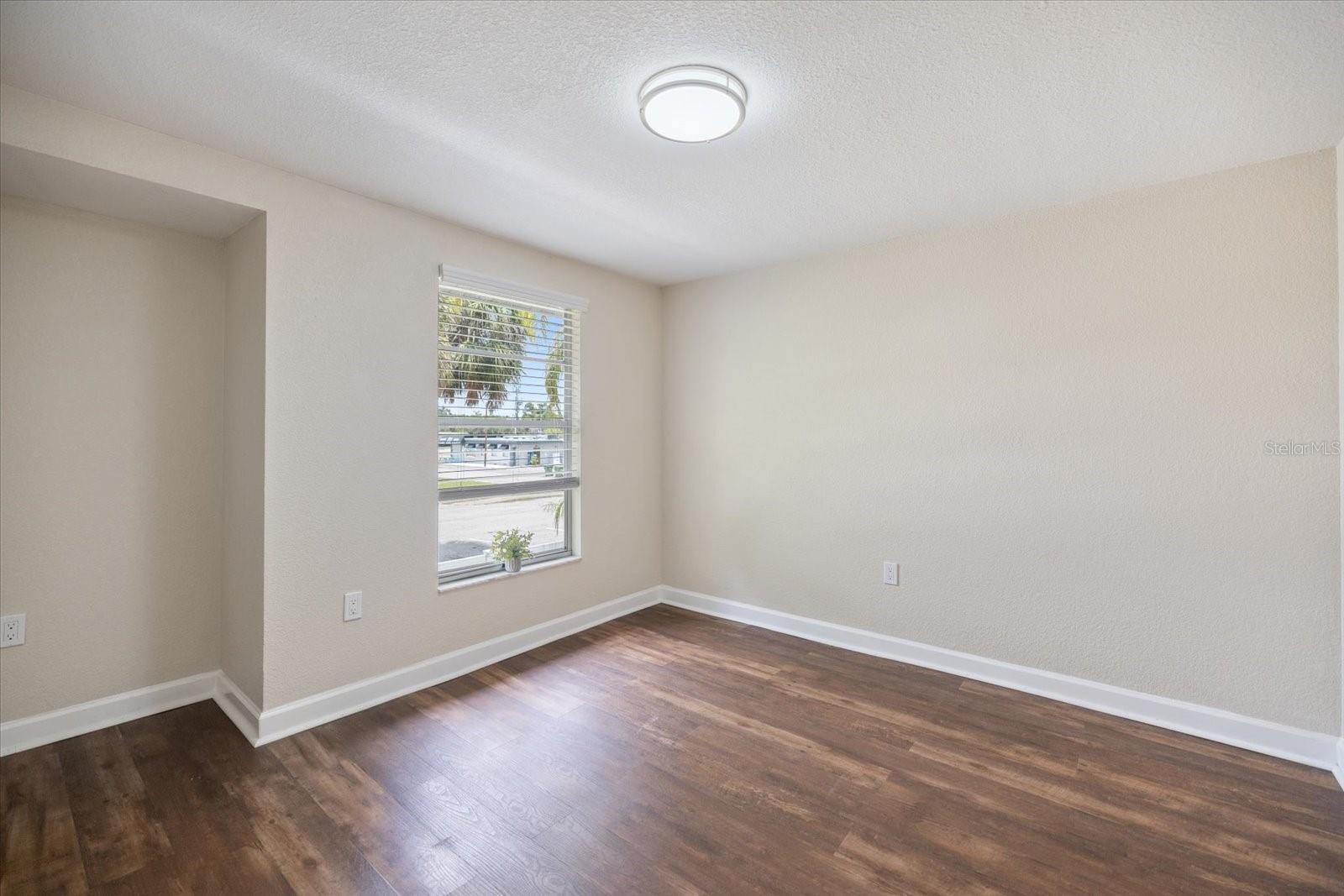 HIGHLAND PINES - Residential Lease