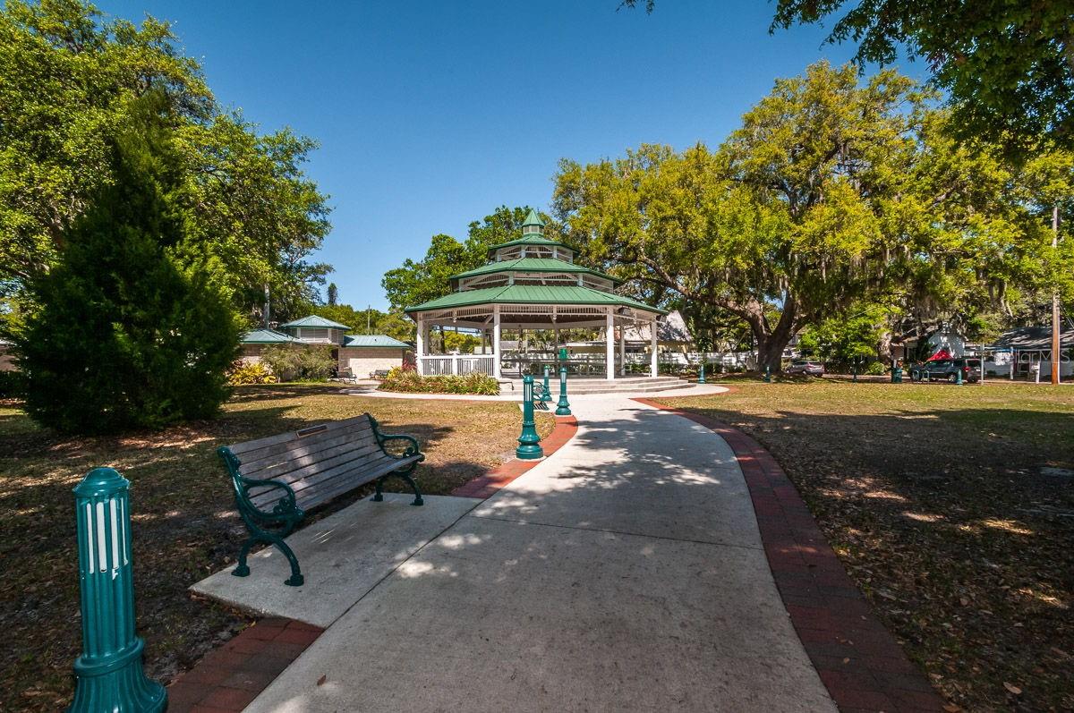 OLD HARBOR PLACE - Residential