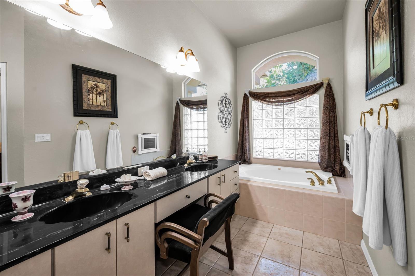 OLD HARBOR PLACE - Residential