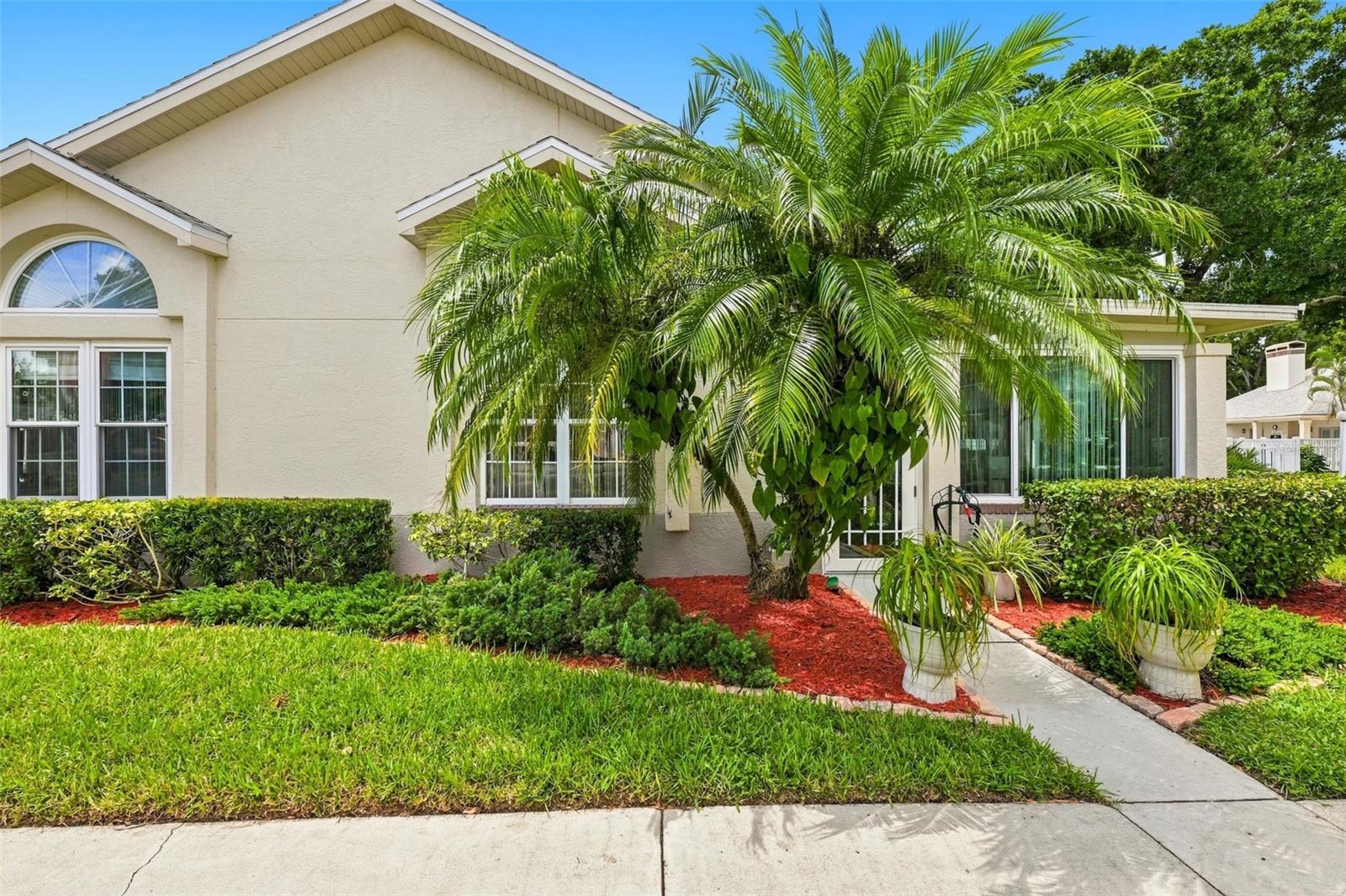 1131 GOLFVIEW WOODS DRIVE