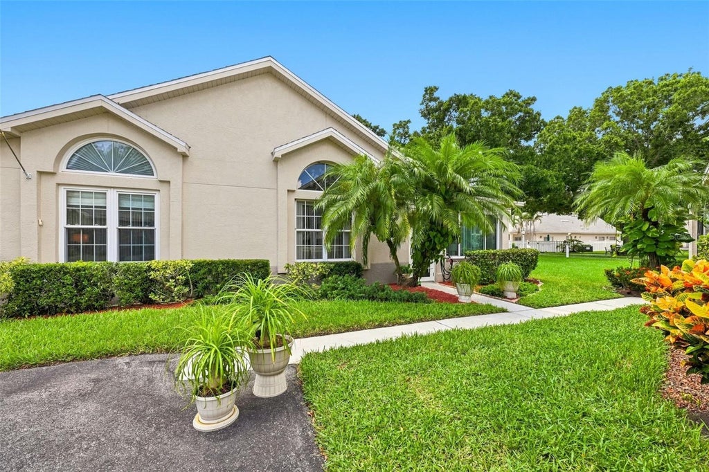 Photo of 1131 Golfview Woods Drive, Ruskin, FL 33573 (MLS # TB8545317)
