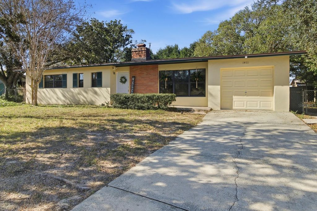 Photo of 1411 Crest Drive, Titusville, FL 32780 (MLS # O6374101)