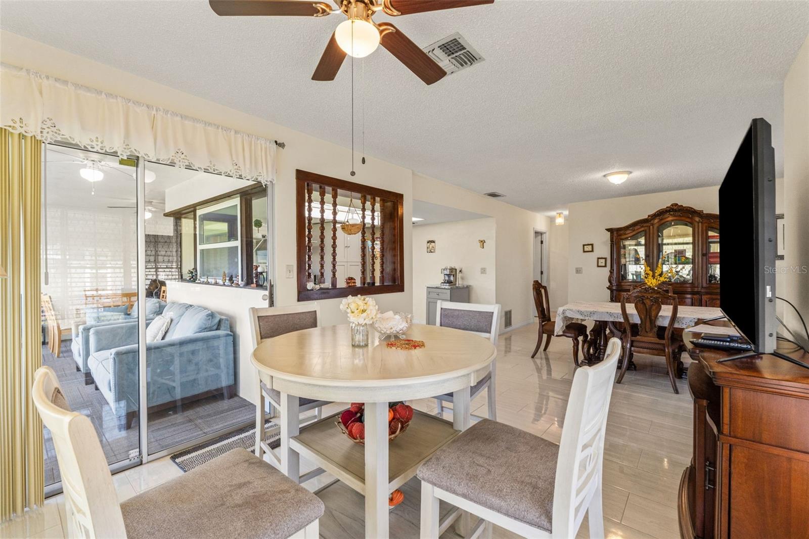 TIMBER OAKS - Residential