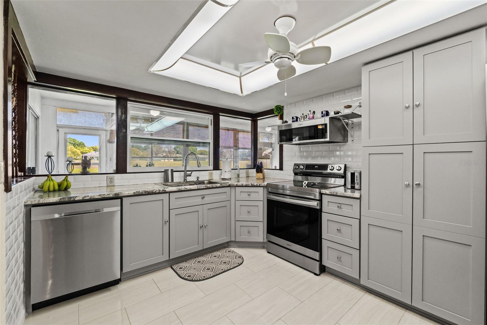 TIMBER OAKS - Residential