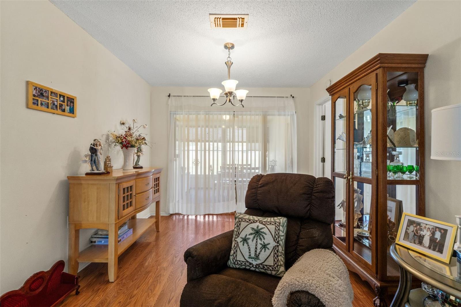 TIMBER OAKS - Residential