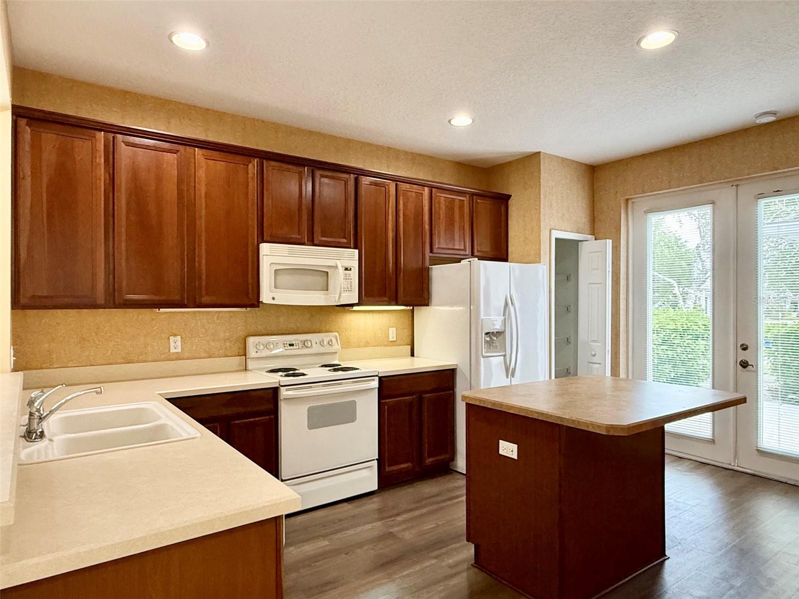 AVALON PARK SOUTH PH 01 - Residential