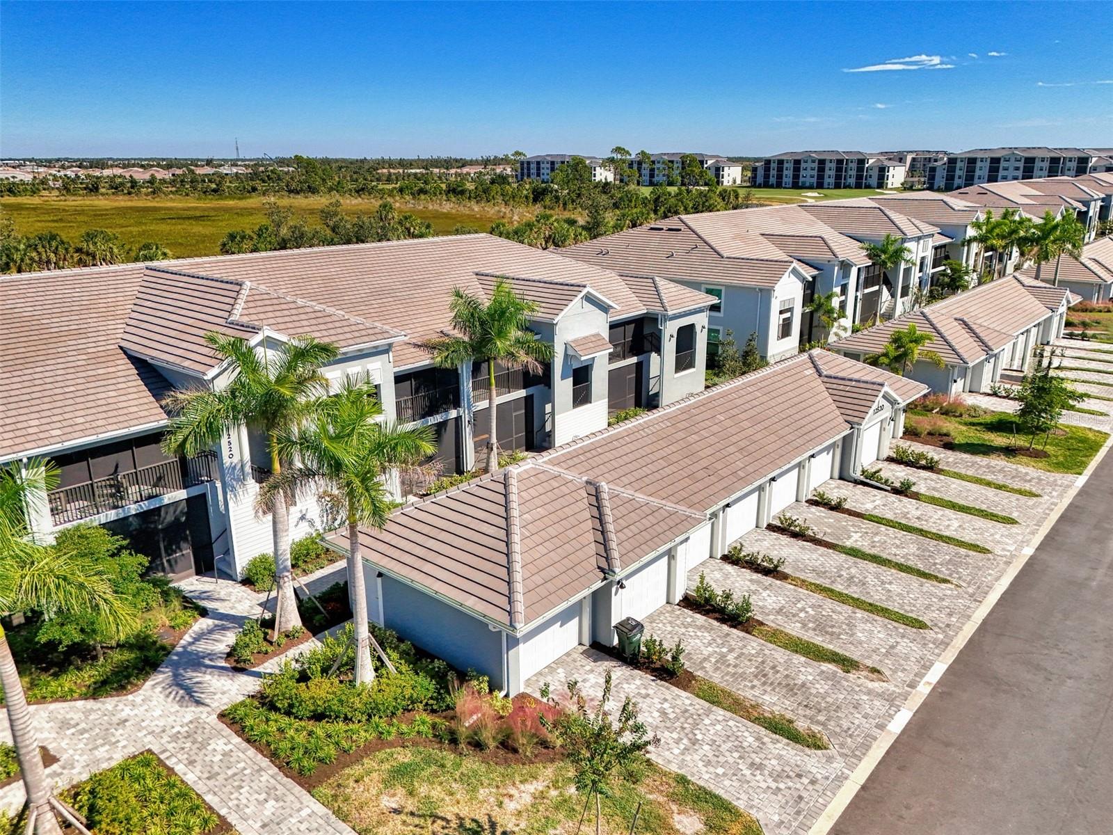 WELLEN PARK GOLF AND COUNTRY CLUB - Residential