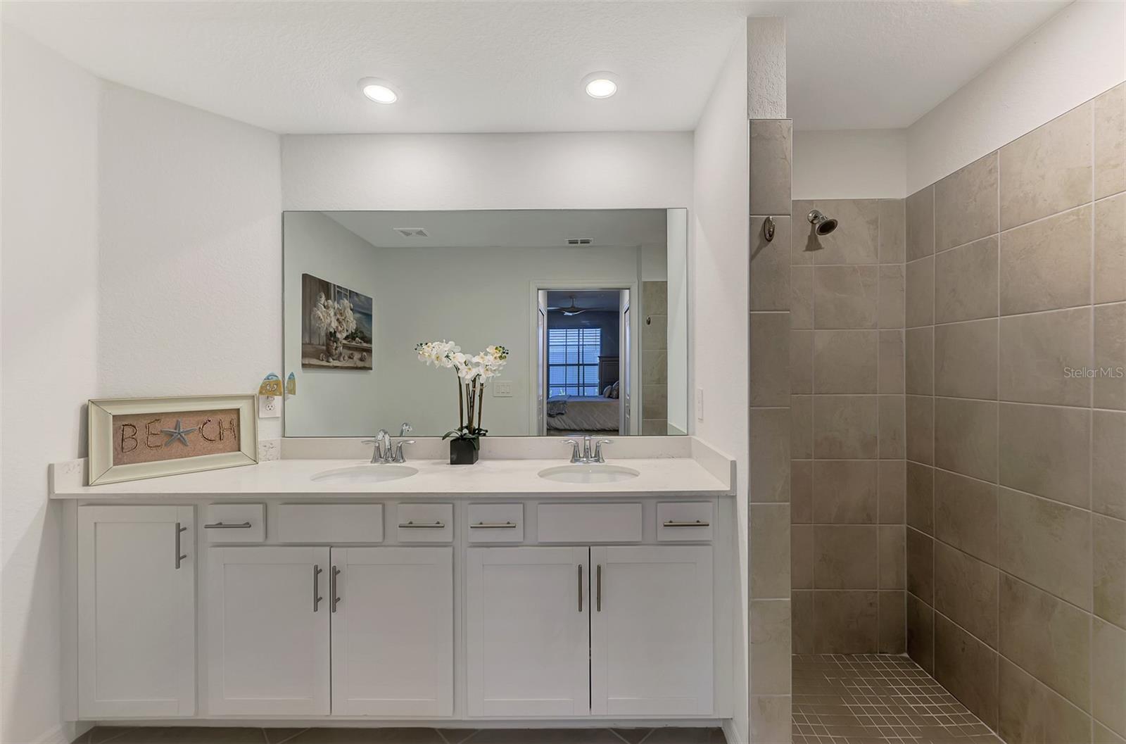 WELLEN PARK GOLF AND COUNTRY CLUB - Residential