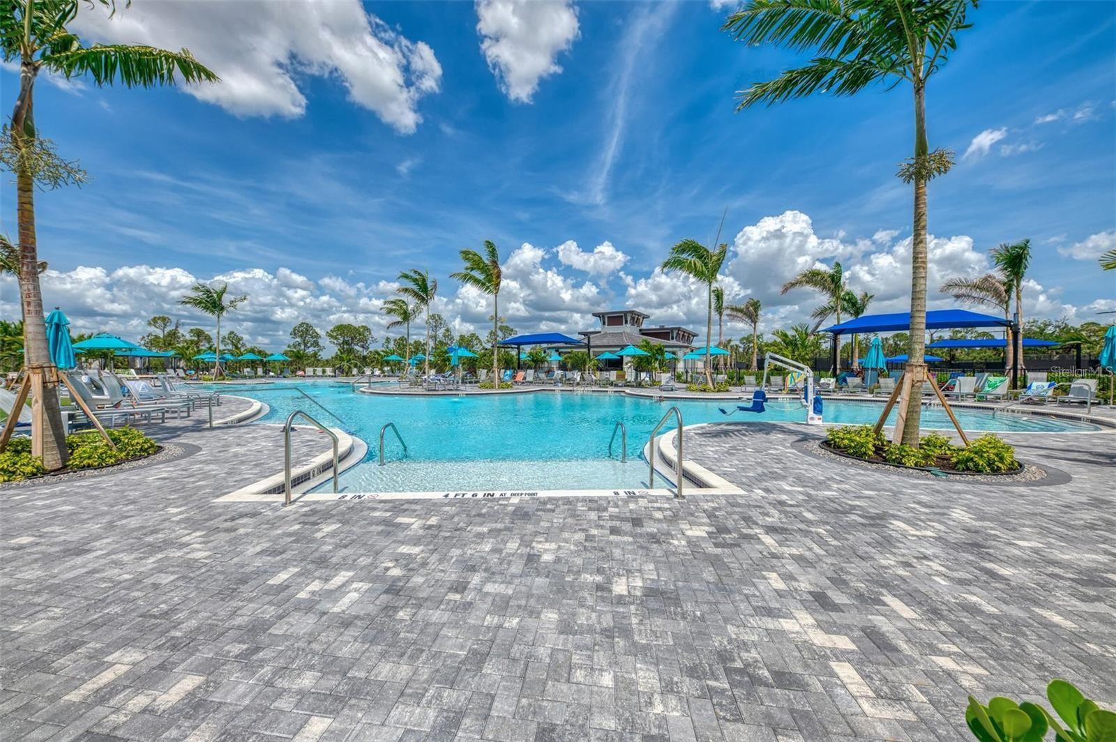 WELLEN PARK GOLF AND COUNTRY CLUB - Residential