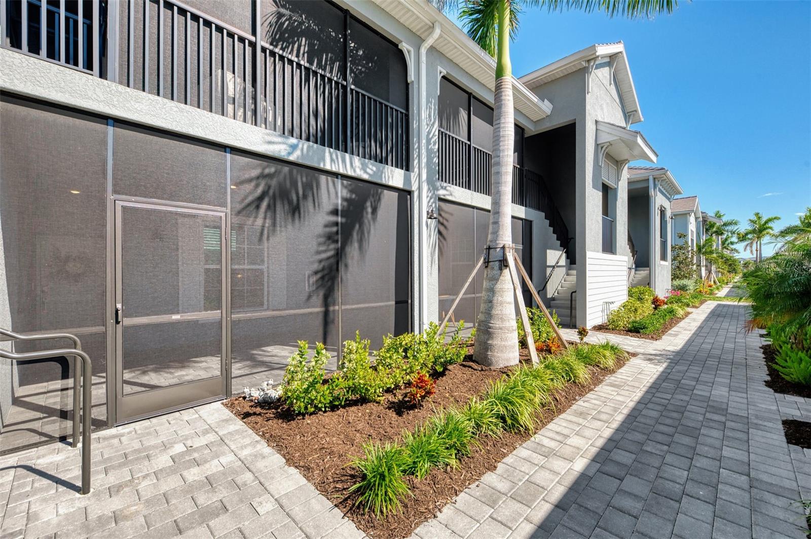 WELLEN PARK GOLF AND COUNTRY CLUB - Residential