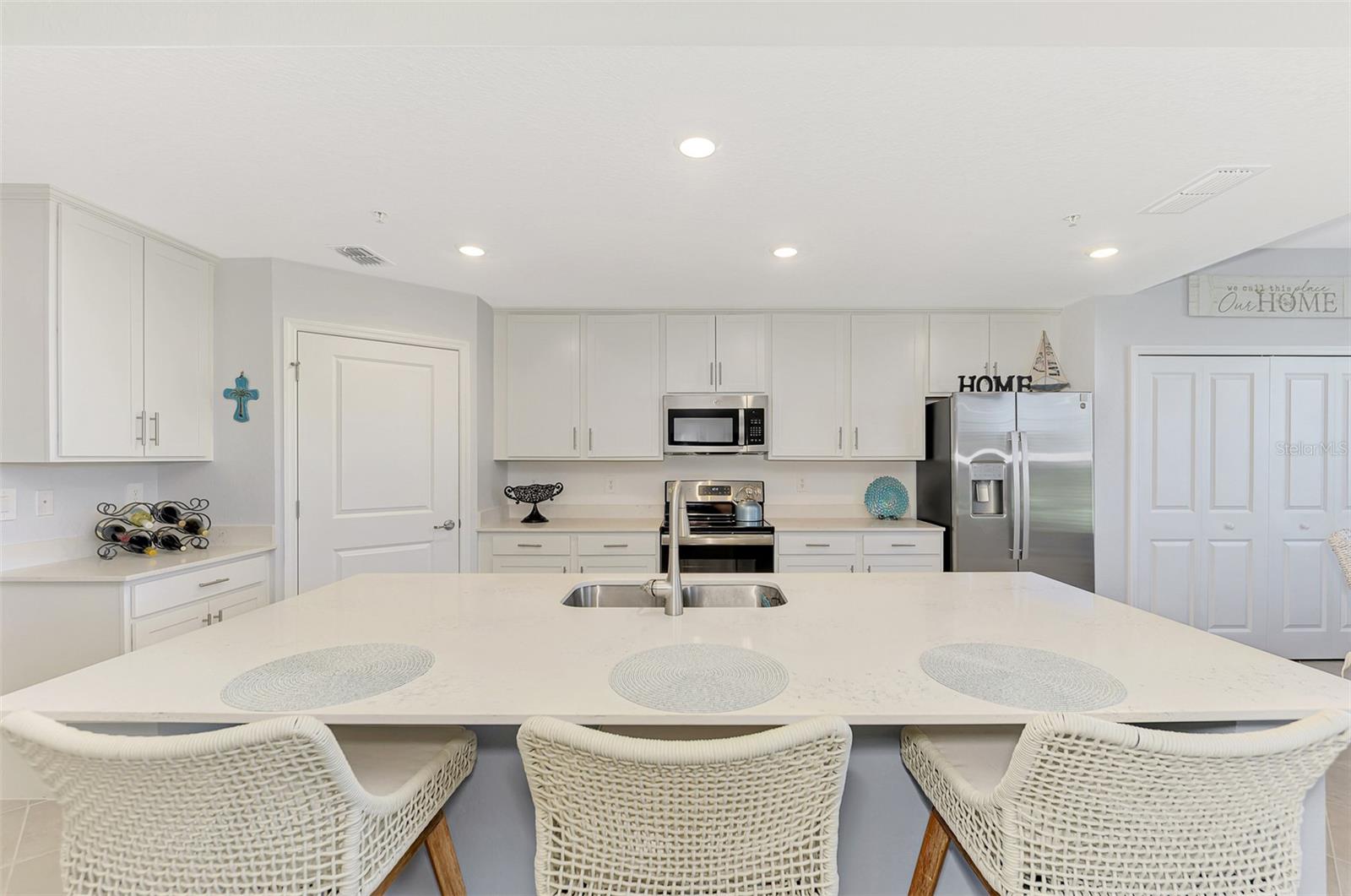 WELLEN PARK GOLF AND COUNTRY CLUB - Residential