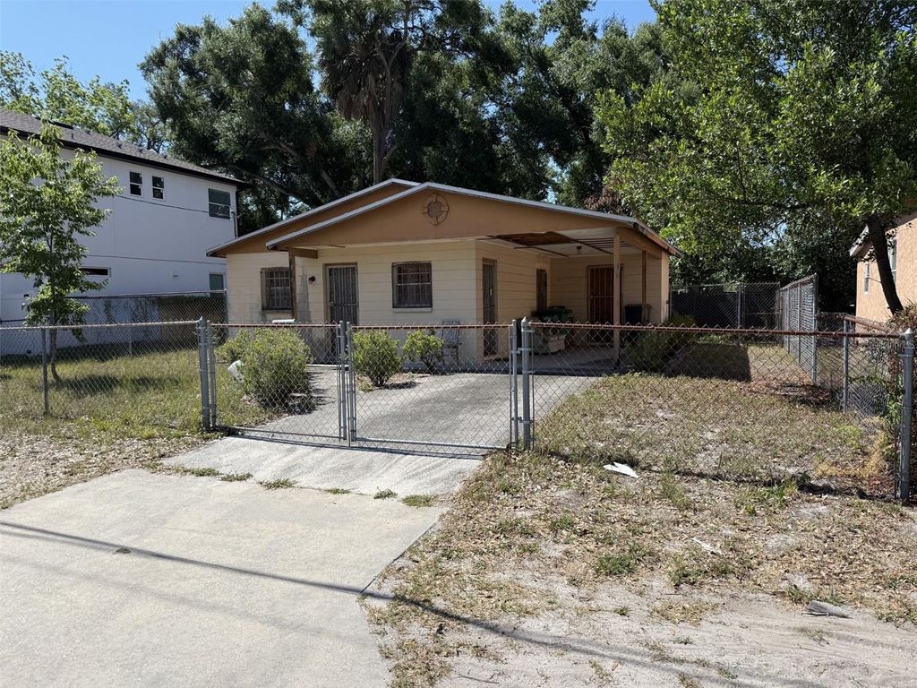 Photo of 2209 E 18th Avenue, Tampa, FL 33605 (MLS # TB8509033)
