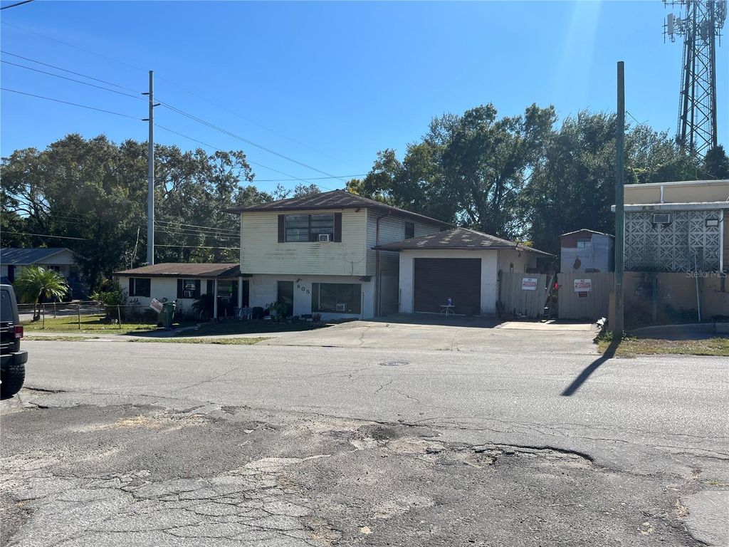 Photo of 905 E Juneau Street, Tampa, FL 33604 (MLS # TB8448019)