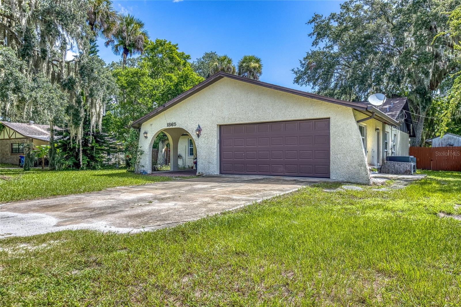 1865 ORANGE TREE DRIVE