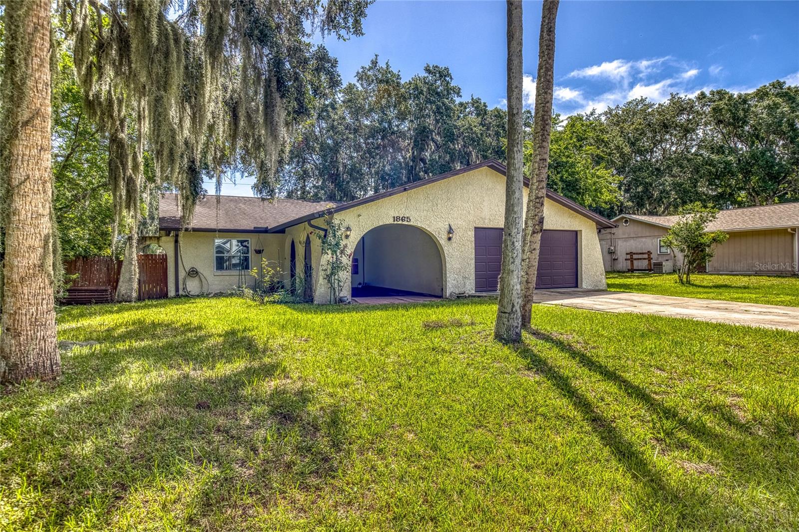 1865 ORANGE TREE DRIVE