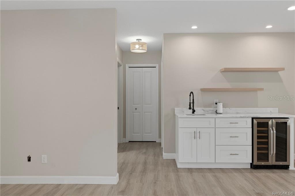 CONNELL LAKE ESTATES - Residential