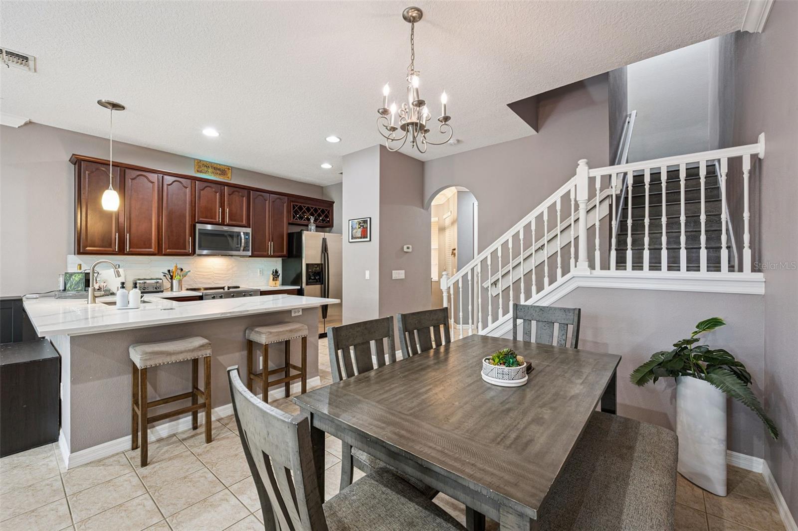 CLAYTON CROSSING TWNHMS - Residential