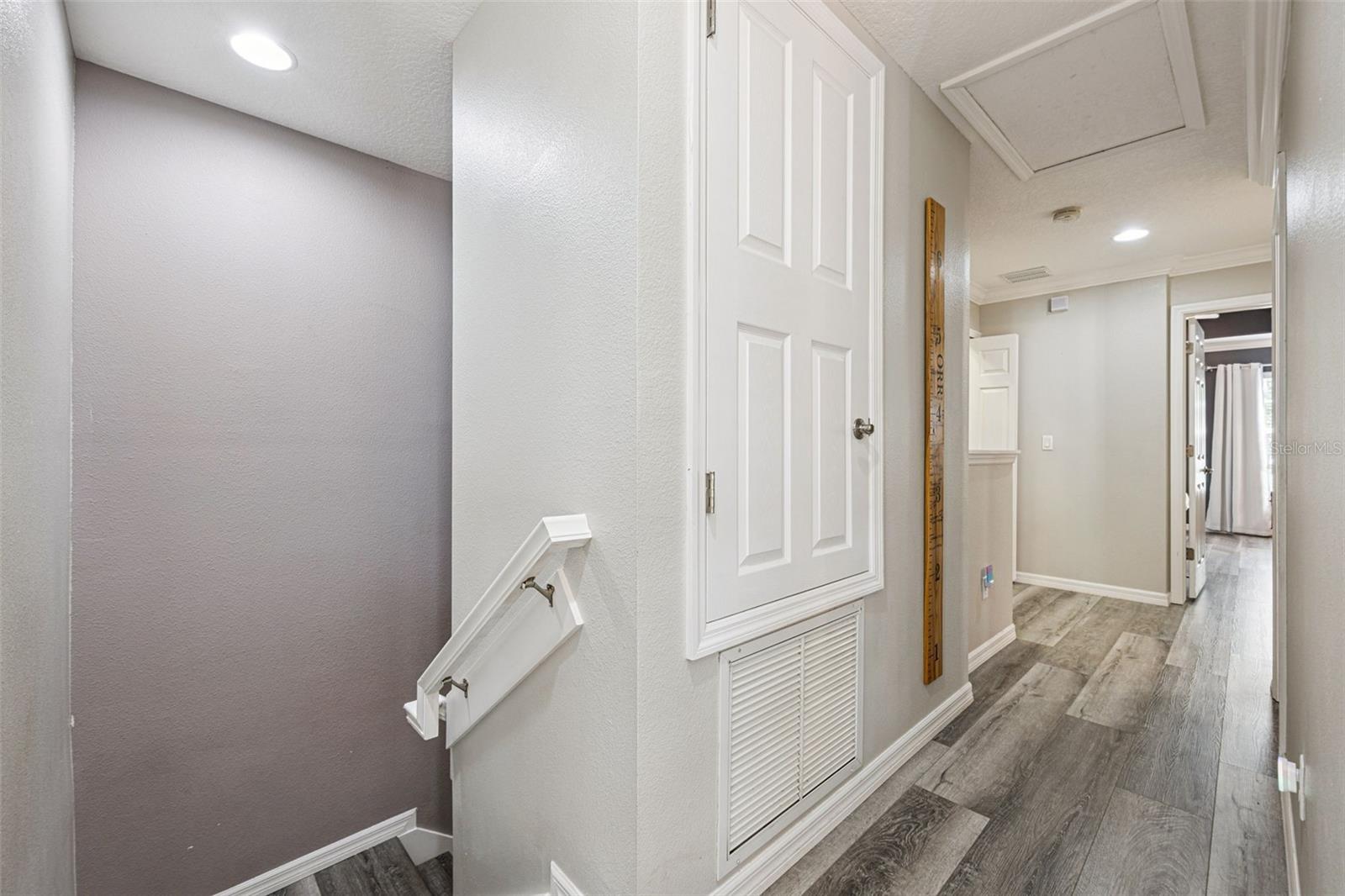 CLAYTON CROSSING TWNHMS - Residential