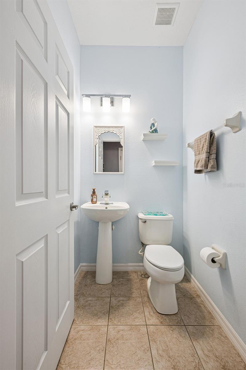 CLAYTON CROSSING TWNHMS - Residential