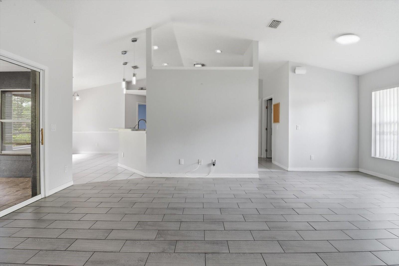 CITRUS SPGS UNIT 14 - Residential