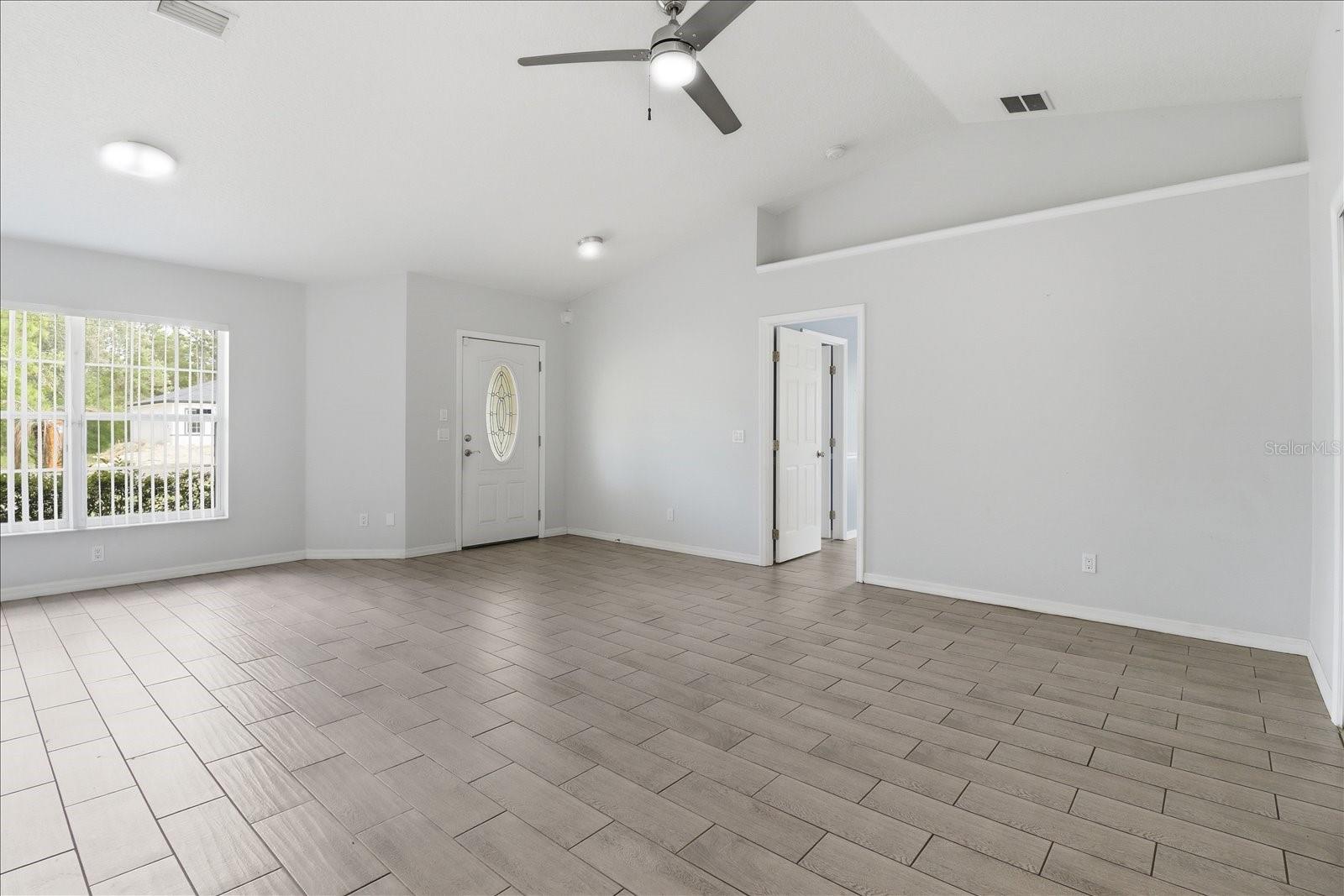 CITRUS SPGS UNIT 14 - Residential