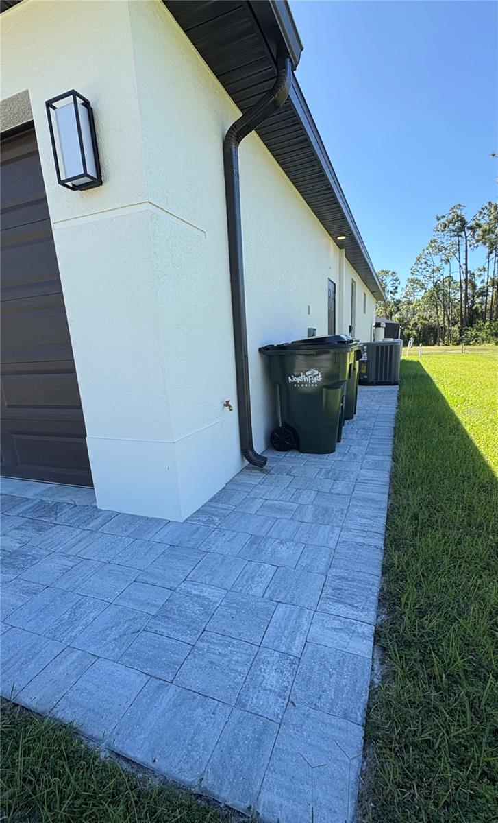 PORT CHARLOTTE SUB 33 - Residential Lease