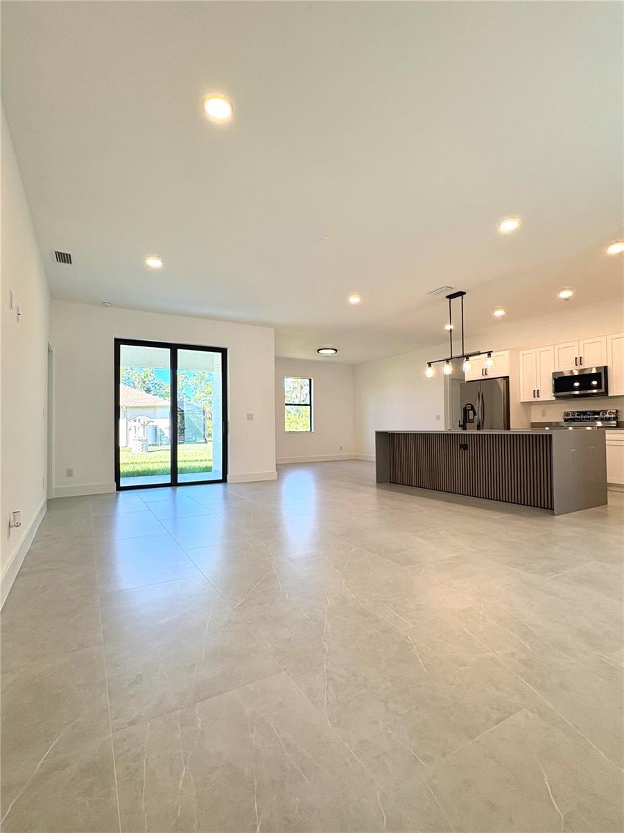 PORT CHARLOTTE SUB 33 - Residential Lease