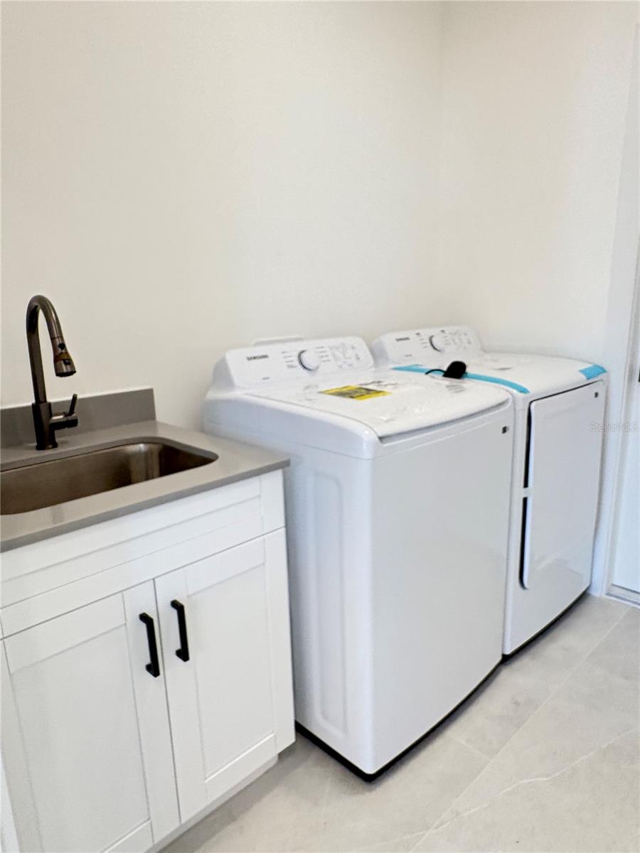 PORT CHARLOTTE SUB 33 - Residential Lease