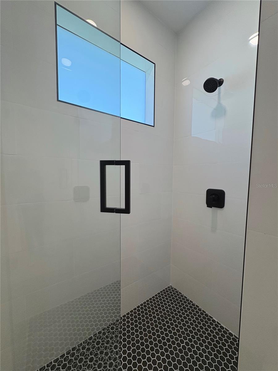 PORT CHARLOTTE SUB 33 - Residential Lease