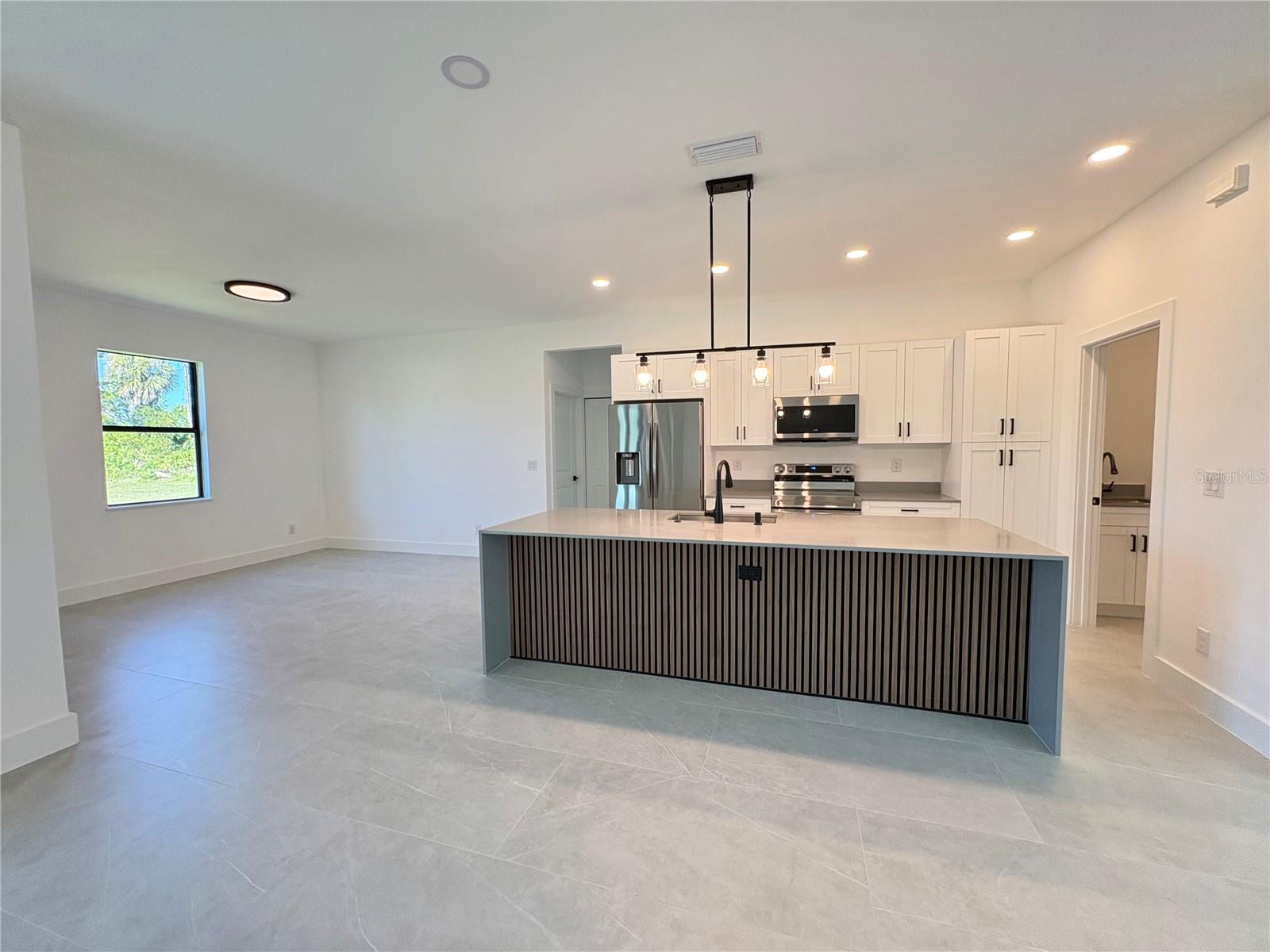 PORT CHARLOTTE SUB 33 - Residential Lease