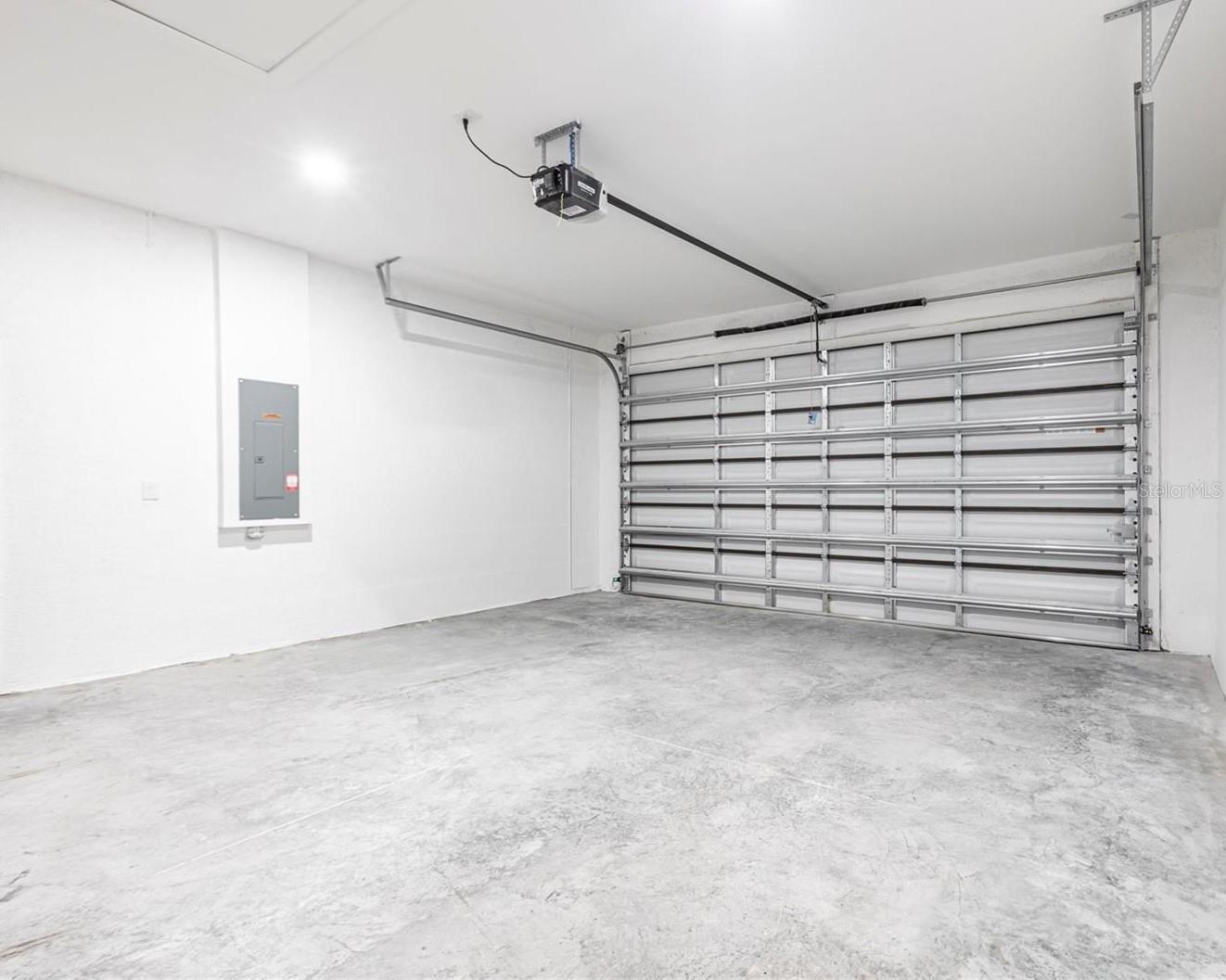 PORT CHARLOTTE SUB 33 - Residential Lease