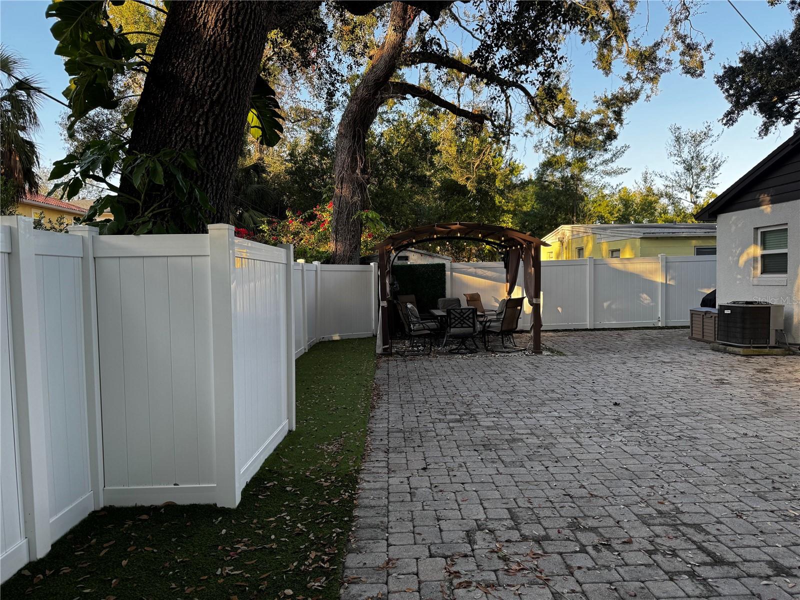 MARYLAND MANOR REV - Residential Lease