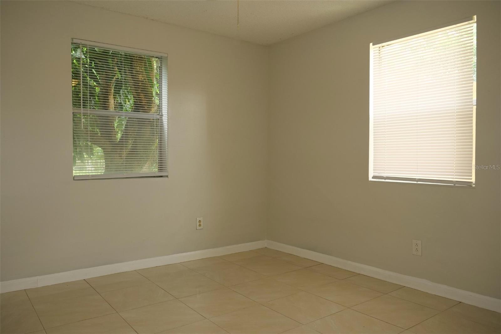 MICHIGAN AVE PARK - Residential Lease