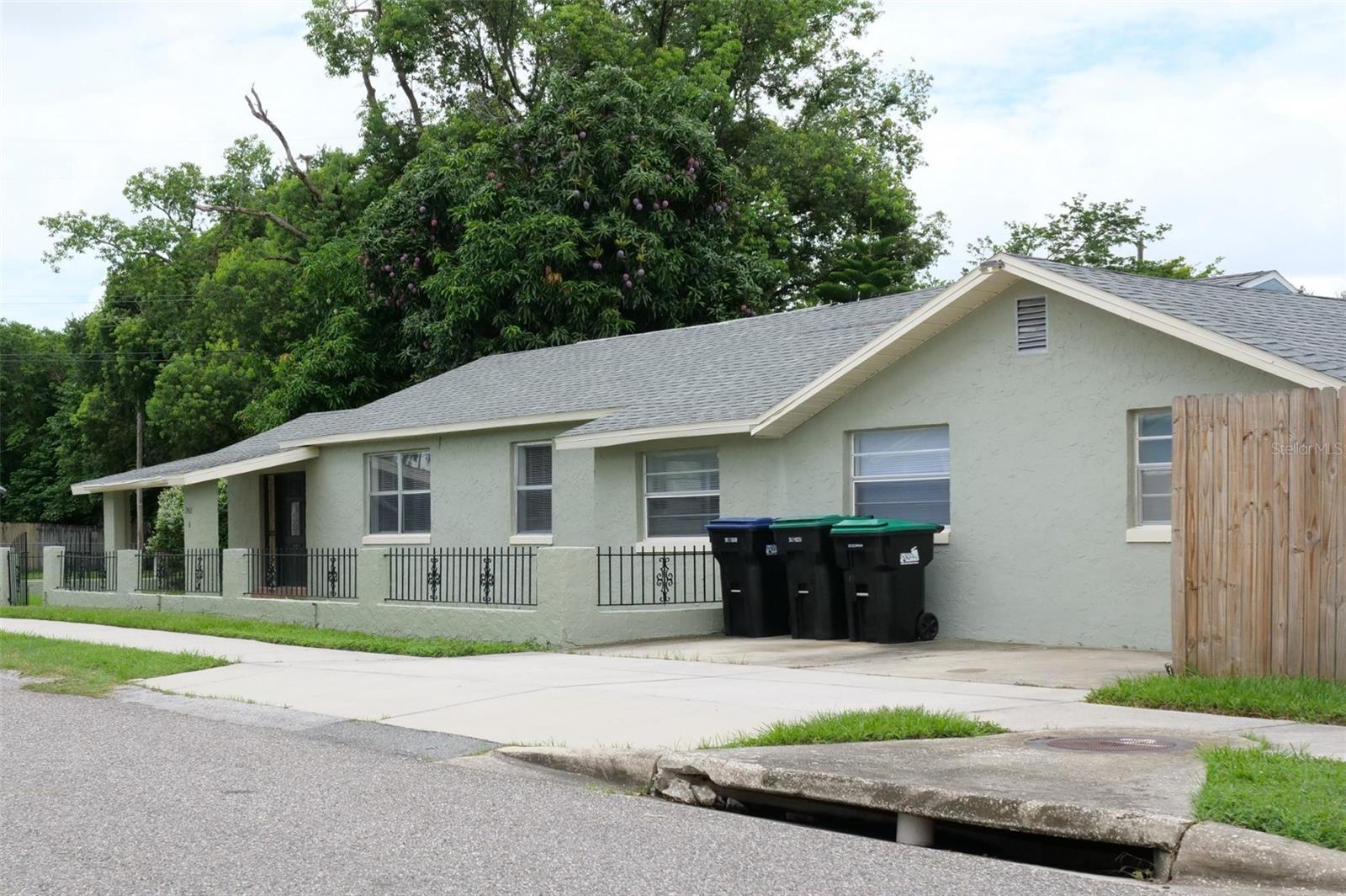 MICHIGAN AVE PARK - Residential Lease