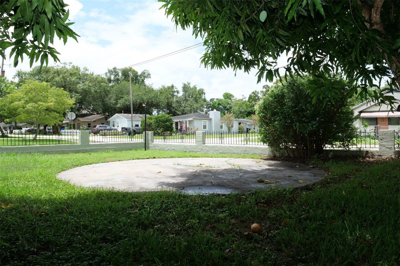 MICHIGAN AVE PARK - Residential Lease