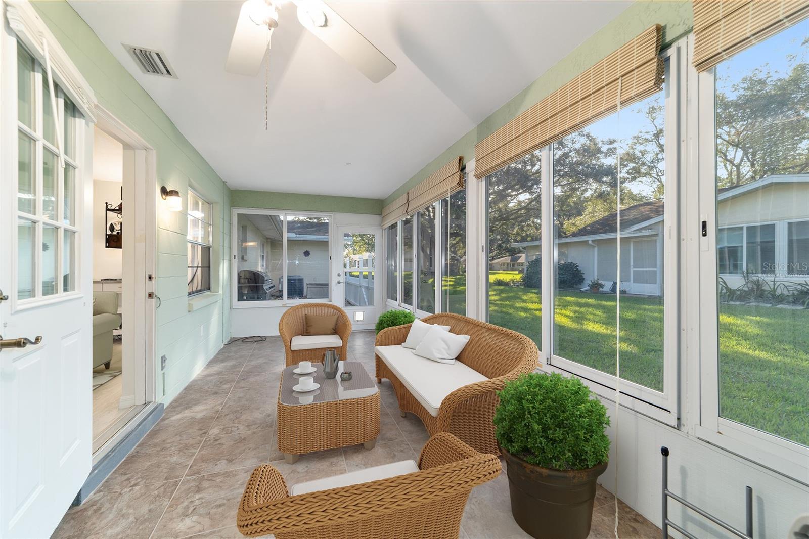 ON TOP OF THE WORLD - Residential