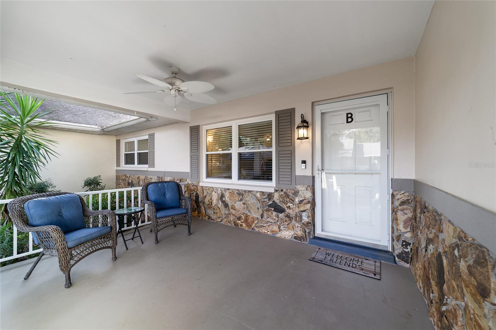 ON TOP OF THE WORLD - Residential