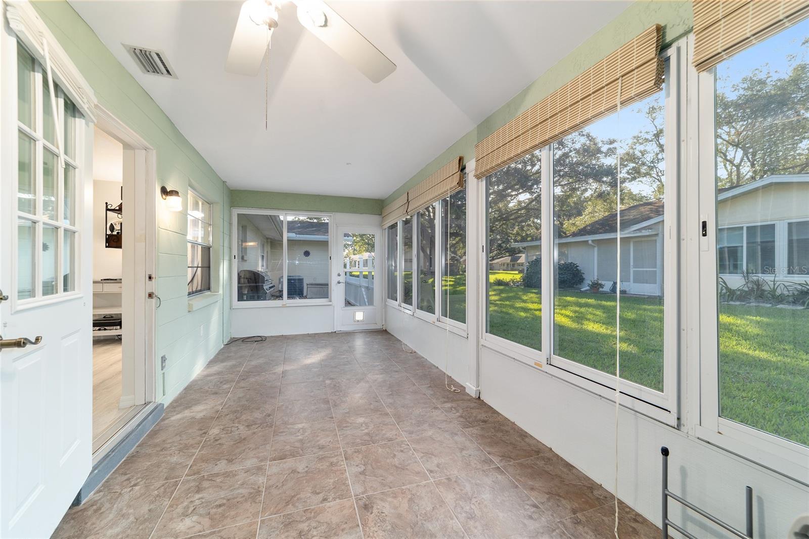 ON TOP OF THE WORLD - Residential