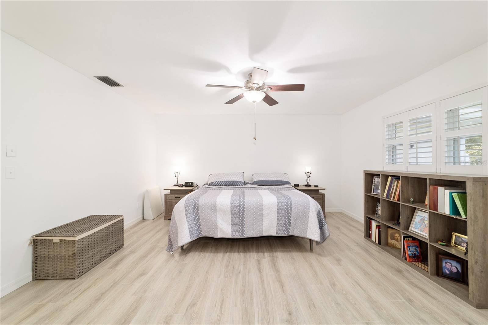 ON TOP OF THE WORLD - Residential