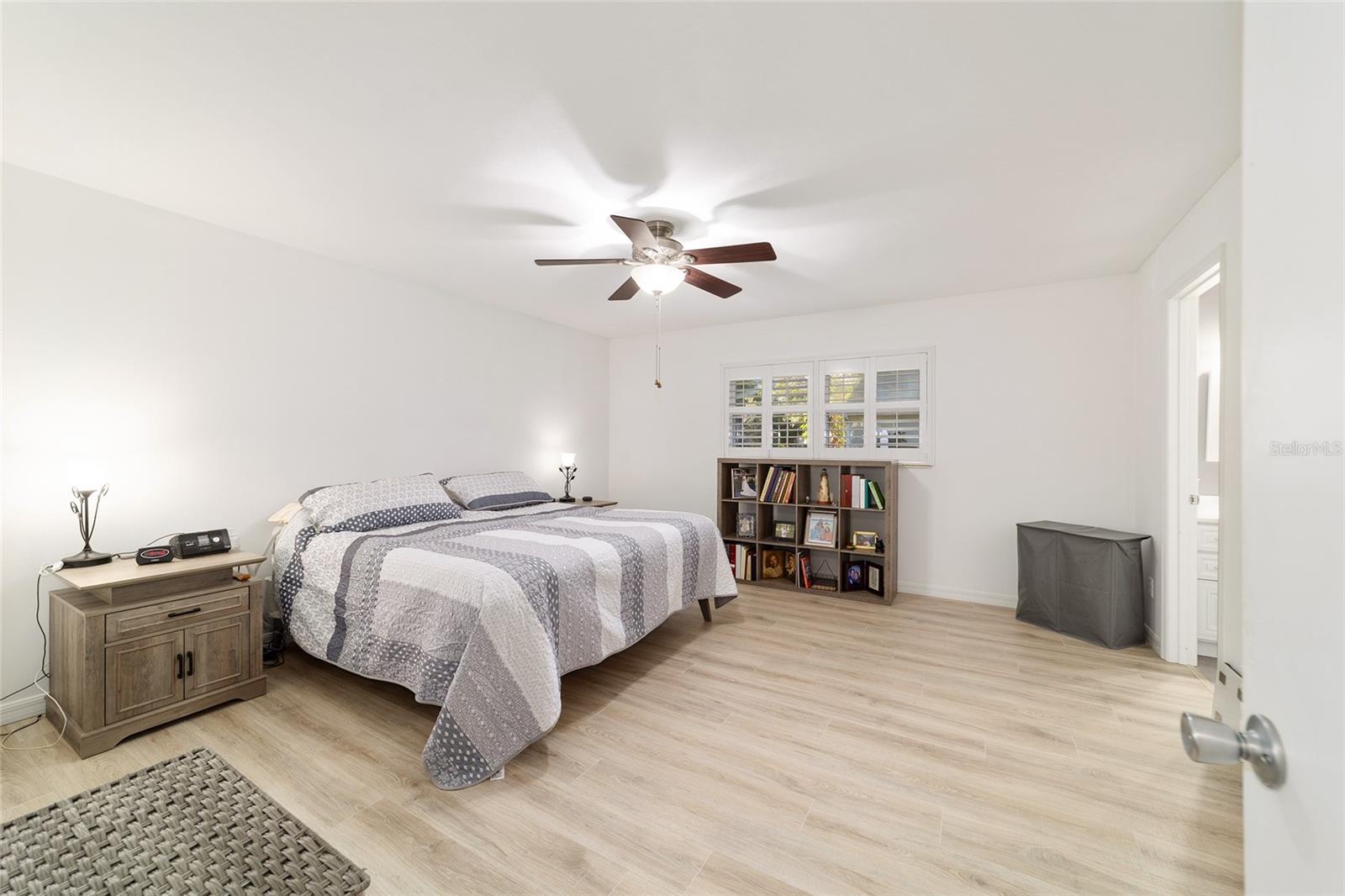 ON TOP OF THE WORLD - Residential