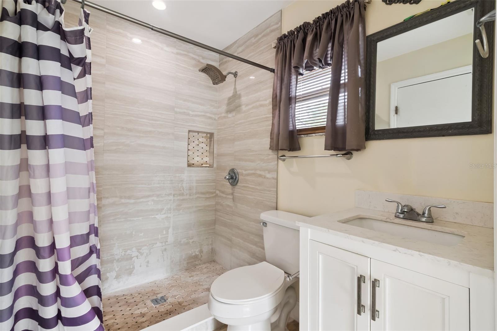 PACKARDS 1ST ADD TO MIDWAY - Residential