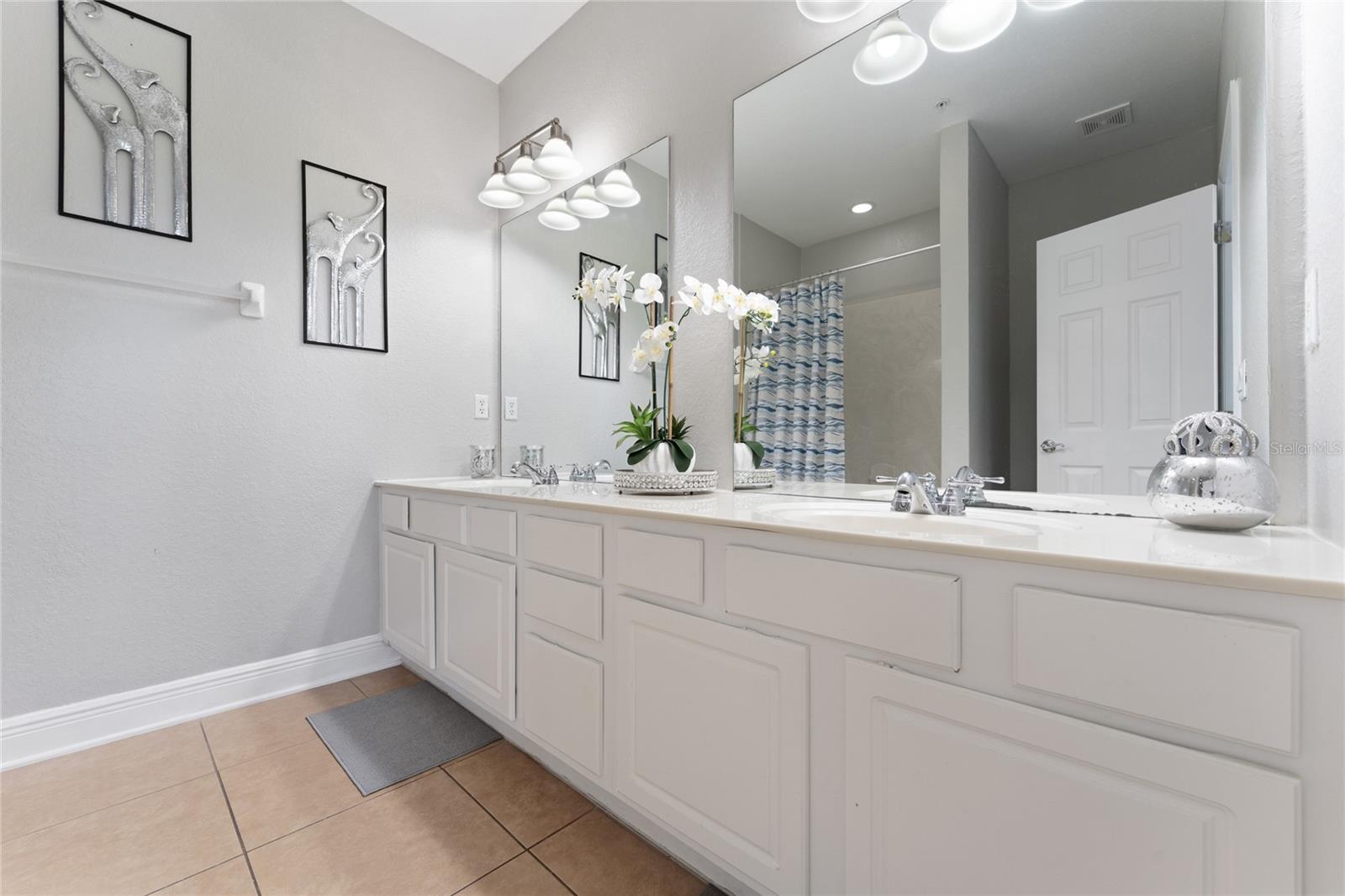 BAYSHORE/VISTA CAY PH 3 - Residential