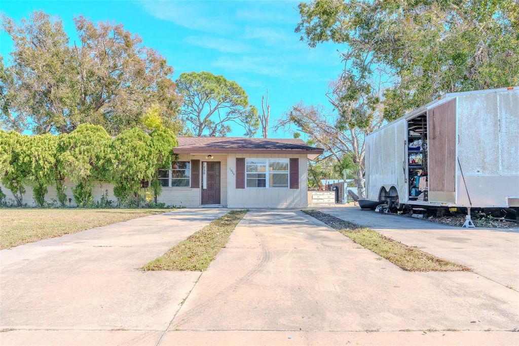 Photo of 1936 N Allendale Avenue, Sarasota, FL 34234 (MLS # A4681341)