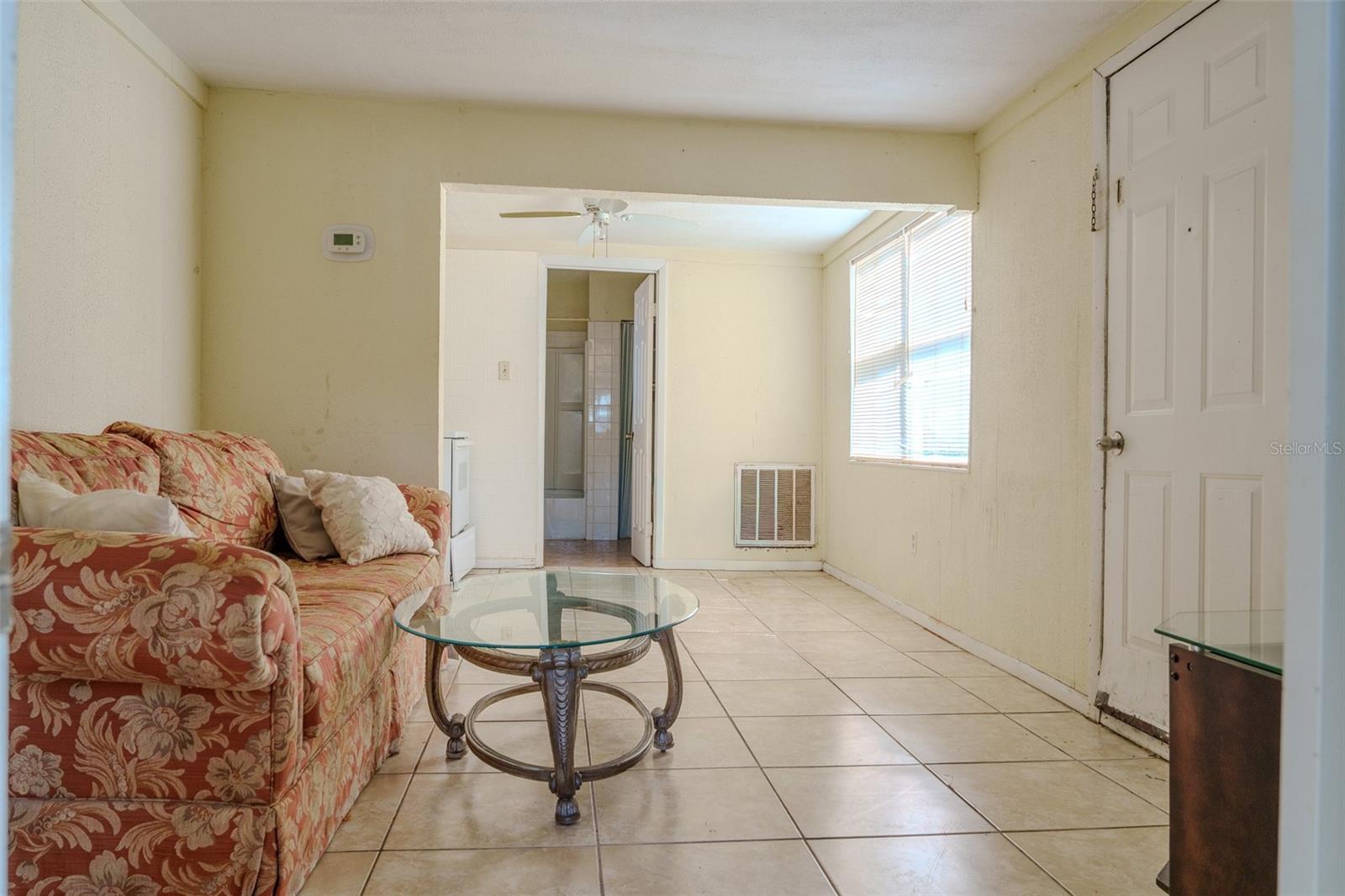 LEISURE LAKES - Residential