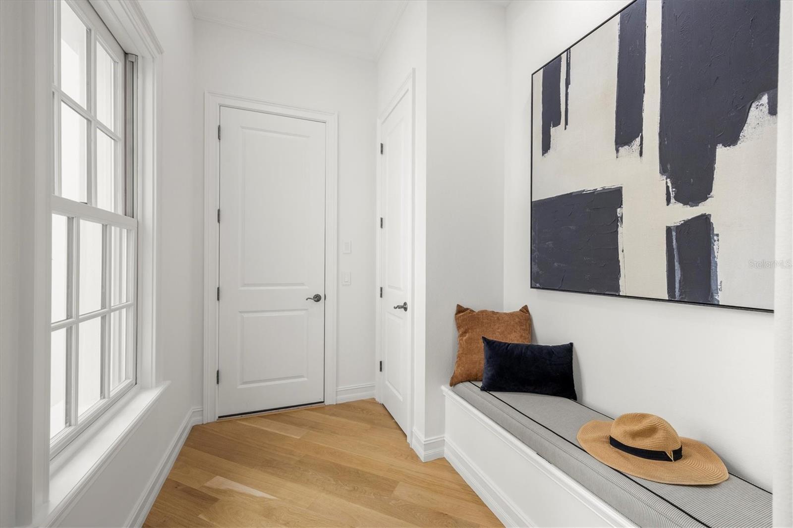 LAKE CLUB - Residential