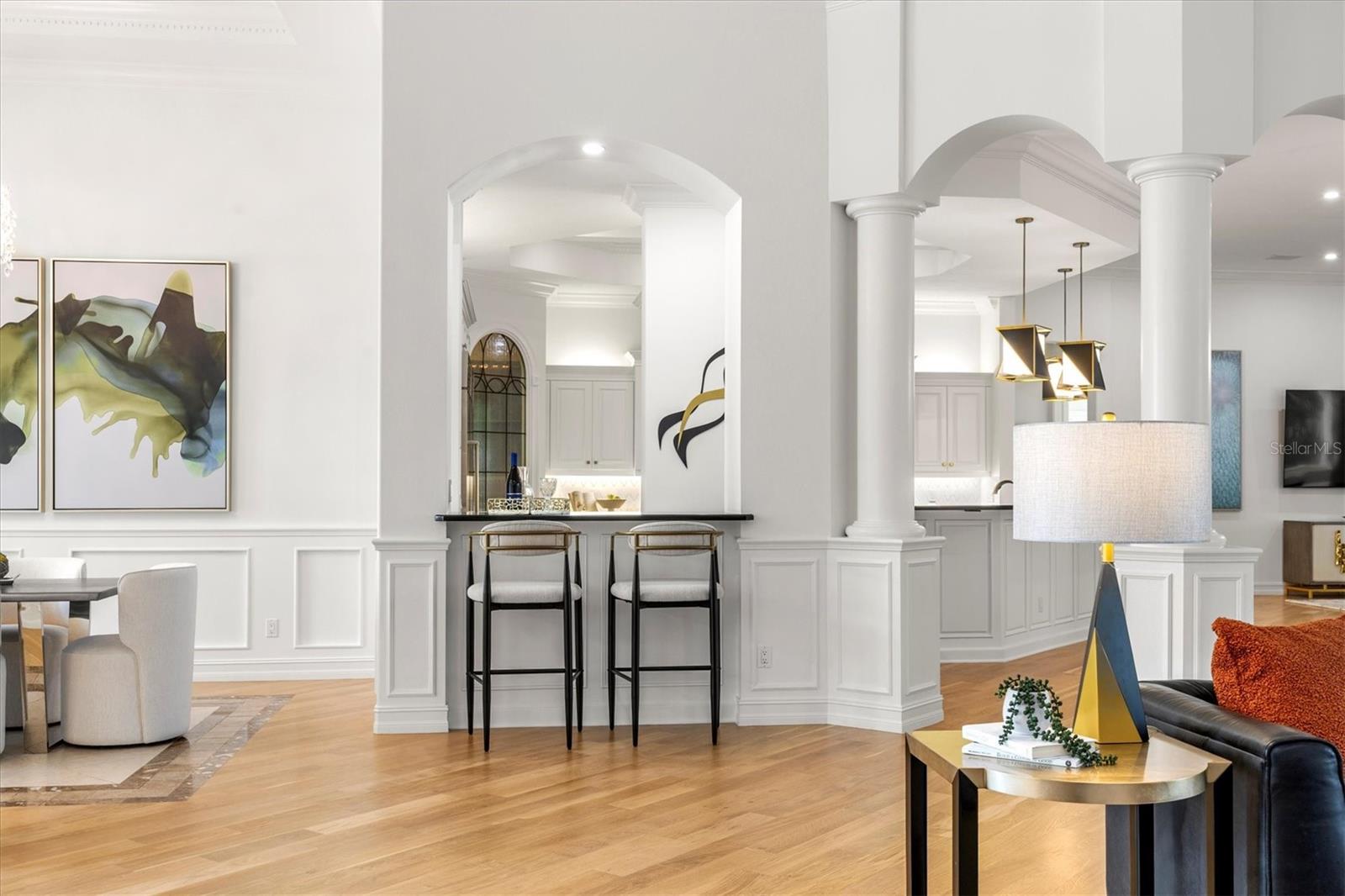 LAKE CLUB - Residential