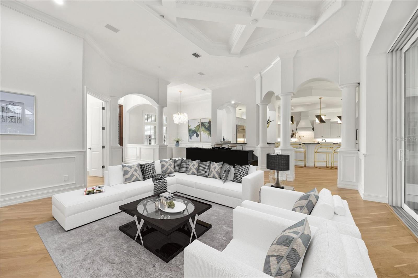 LAKE CLUB - Residential