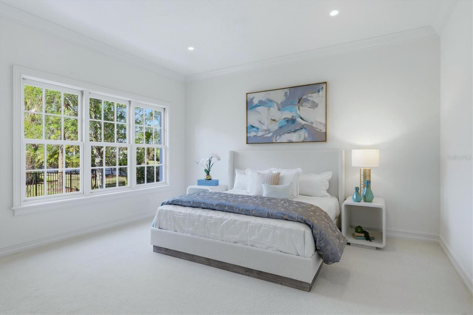 LAKE CLUB - Residential